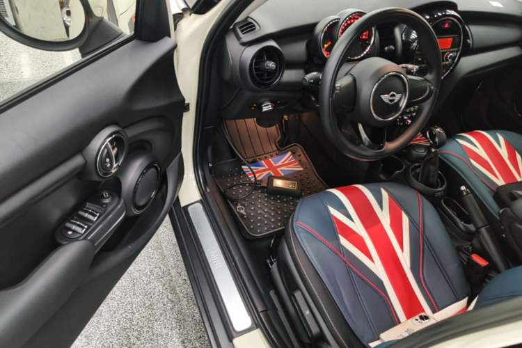 Used MINI 2015 1.2T ONE Five-Door Edition Driver Seat