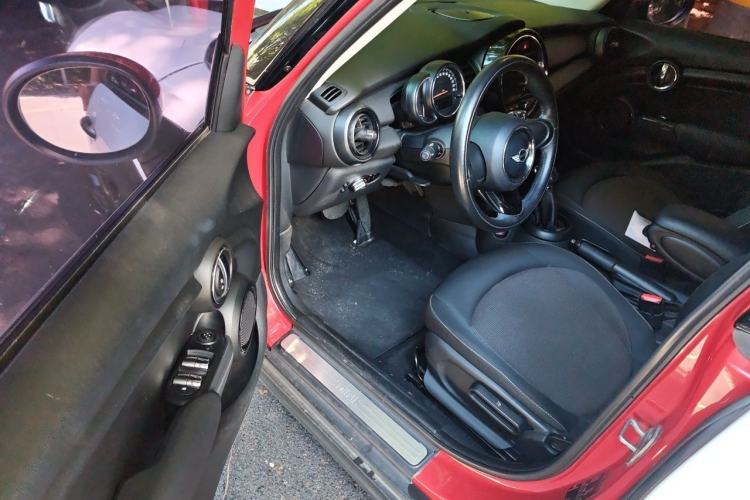 Used MINI 2015 1.2T ONE Five-Door Edition Driver Seat