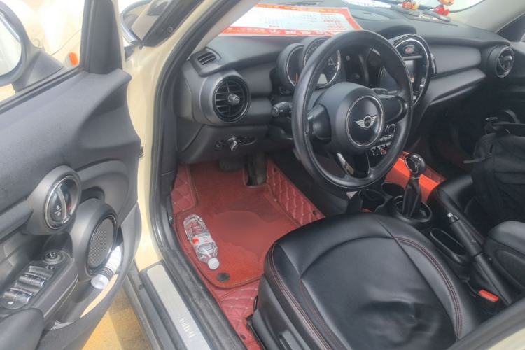 Used MINI 2015 1.2T ONE Five-Door Edition Driver Seat