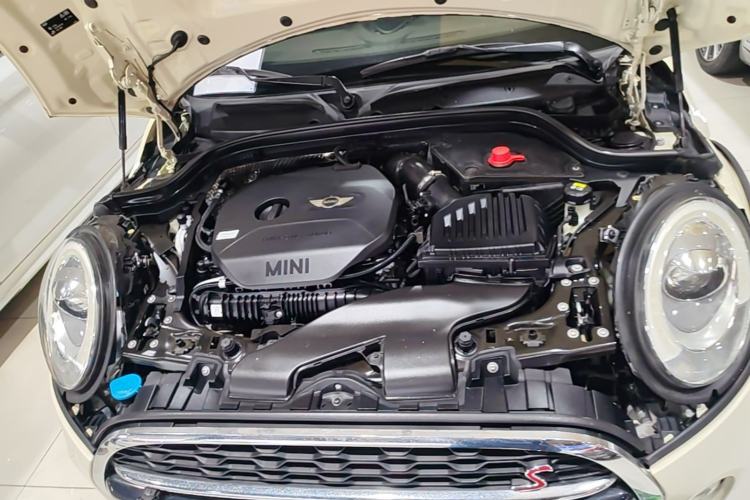 Used MINI 2015 2.0T COOPER S Five-Door Edition Engine Bay