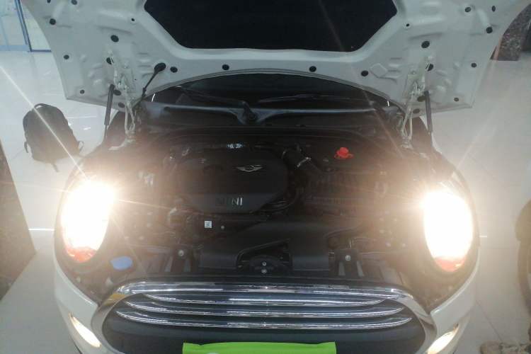 Used MINI 2015 1.2T ONE Five-Door Edition Engine Bay