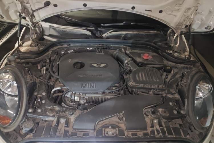 Used MINI 2015 1.5T COOPER Fun Five-Door Edition Engine Bay
