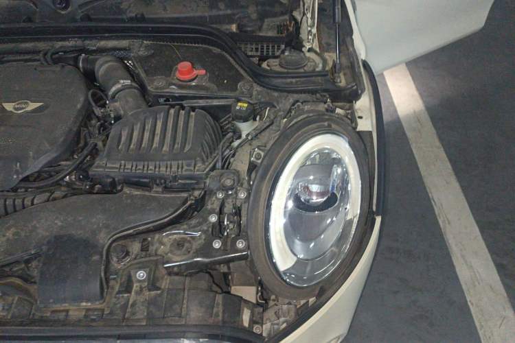 Used MINI 2015 2.0T COOPER S Five-Door Edition Engine Bay Left
