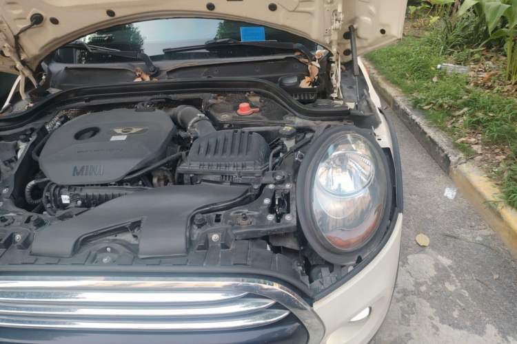 Used MINI 2015 1.5T COOPER Fun Five-Door Edition Engine Bay Left