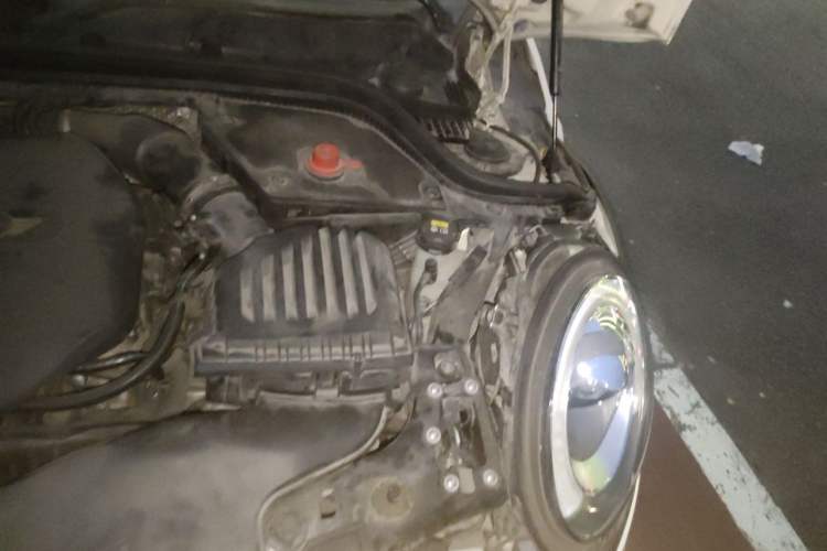 Used MINI 2015 1.5T COOPER Excitement Five-Door Edition Engine Bay Left