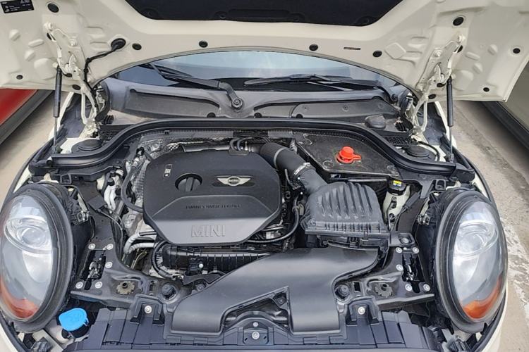 Used MINI 2015 1.5T COOPER Fun Five-Door Edition Engine Bay