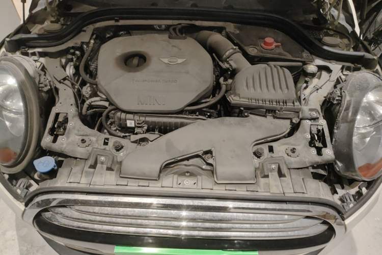Used MINI 2015 1.5T COOPER Fun Five-Door Edition Engine Bay