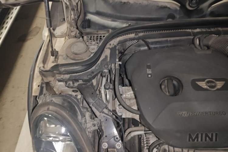 Used MINI 2015 1.5T COOPER Fun Five-Door Edition Engine Bay Right
