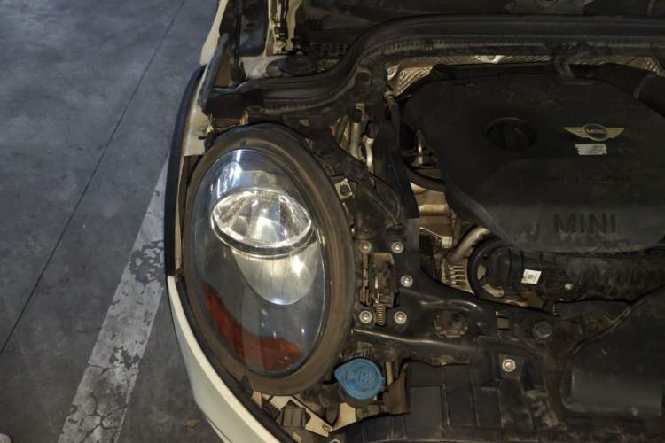 Used MINI 2015 1.2T ONE Five-Door Edition Engine Bay Right
