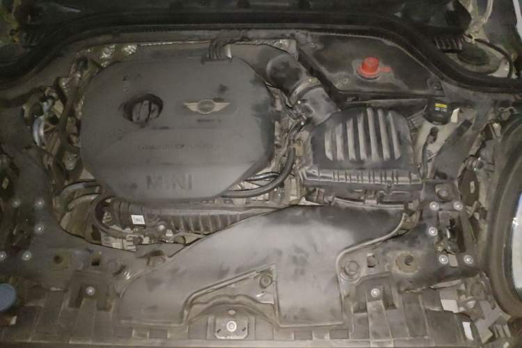 Used MINI 2015 1.5T COOPER Excitement Five-Door Edition Engine Bay