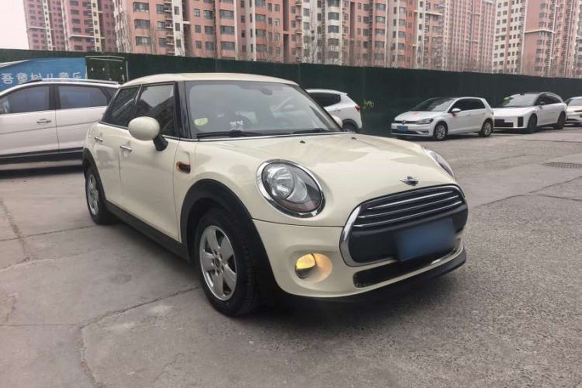 Used MINI 2015 1.2T ONE Five-Door Edition Exterior 3