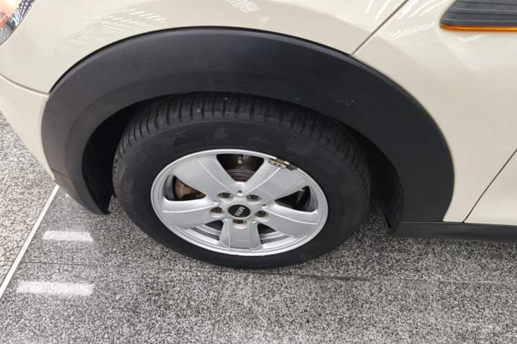 Used MINI 2015 1.2T ONE Five-Door Edition Exterior 4