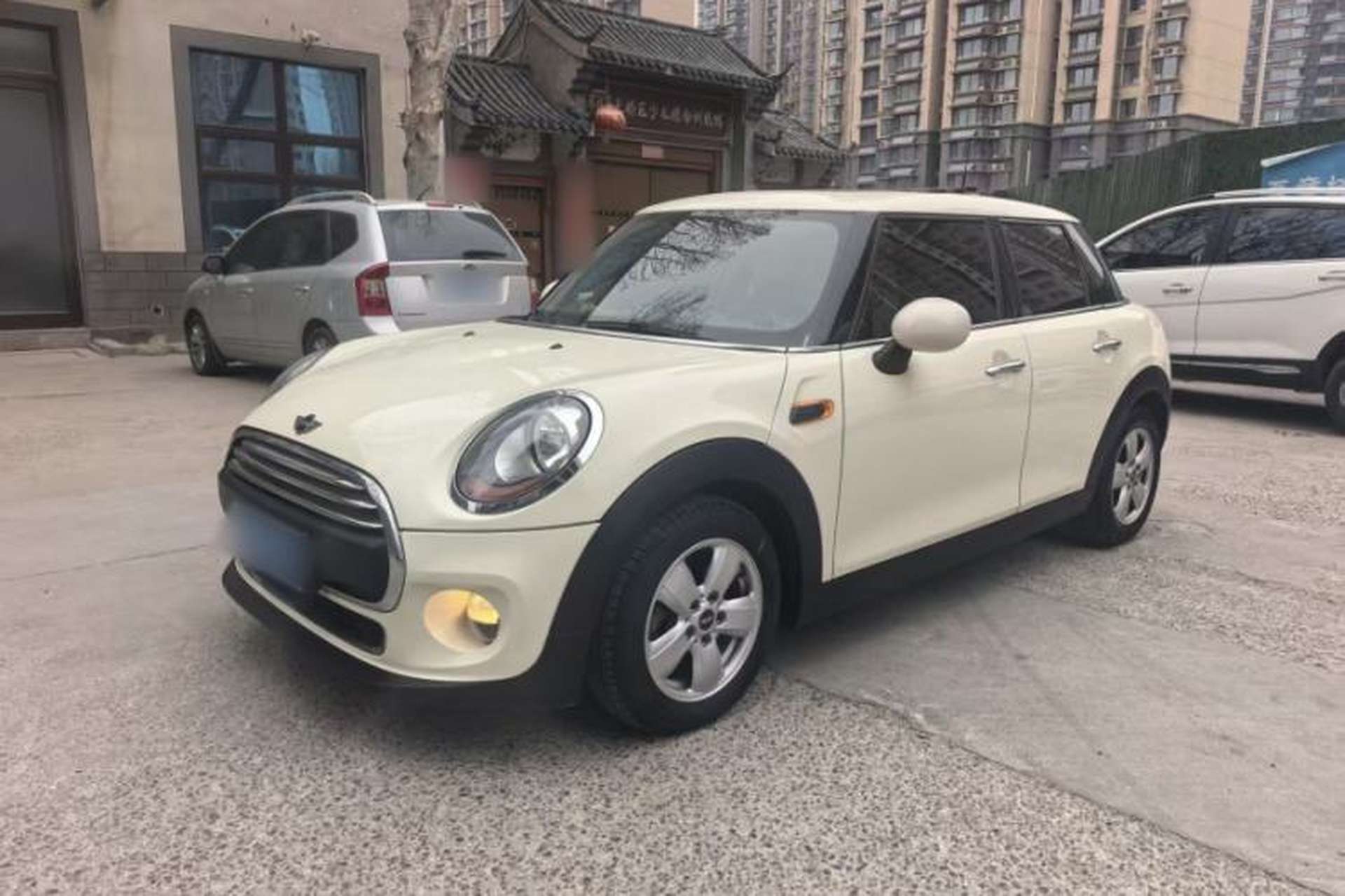 Used MINI 2015 1.2T ONE Five-Door Edition Exterior 4