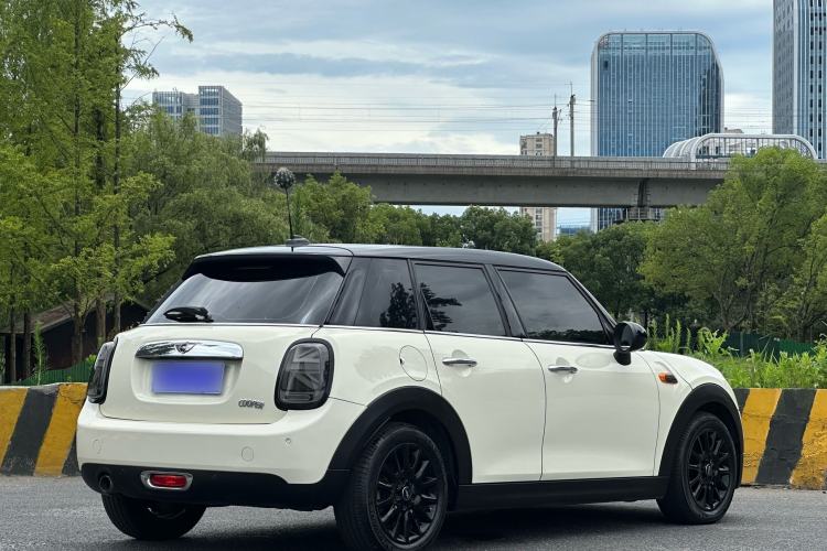 Used MINI 2015 1.5T COOPER Fun Five-Door Edition Exterior 5
