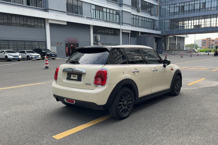 Used MINI 2015 1.5T COOPER Fun Five-Door Edition Exterior 6