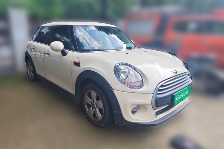 Used MINI 2015 1.2T ONE Five-Door Edition Front Right 45 Deg