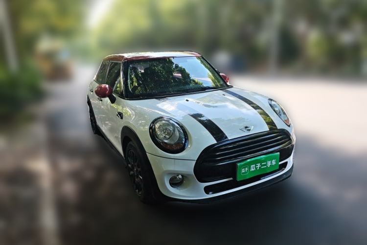 Used MINI 2015 1.2T ONE Five-Door Edition Front Right 45 Deg