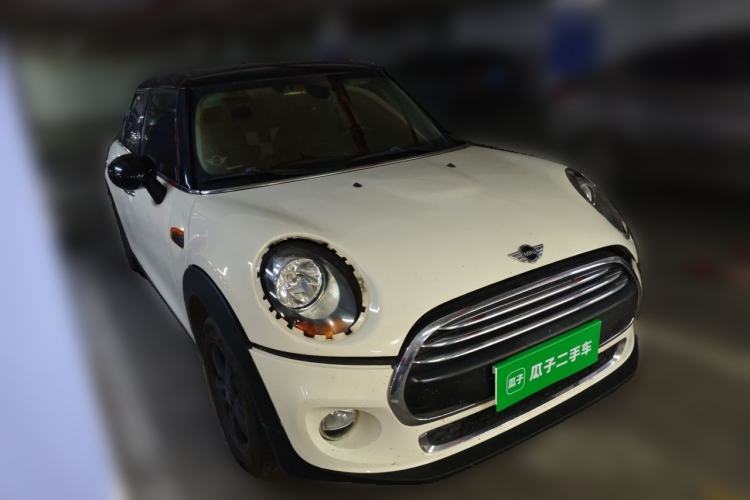 Used MINI 2015 1.2T ONE Five-Door Edition Front Right 45 Deg