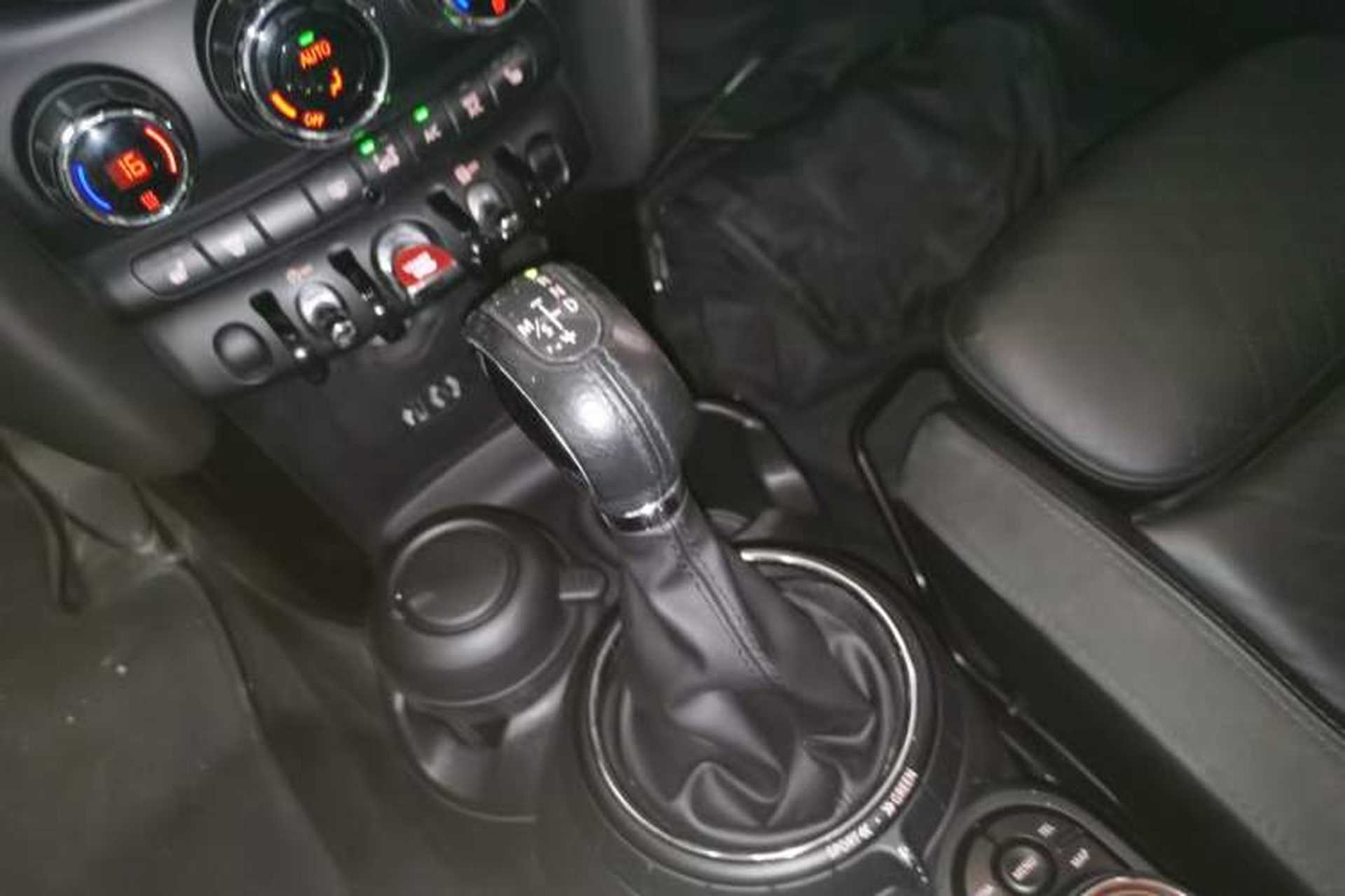 Used MINI 2015 2.0T COOPER S Five-Door Edition Gear Lever