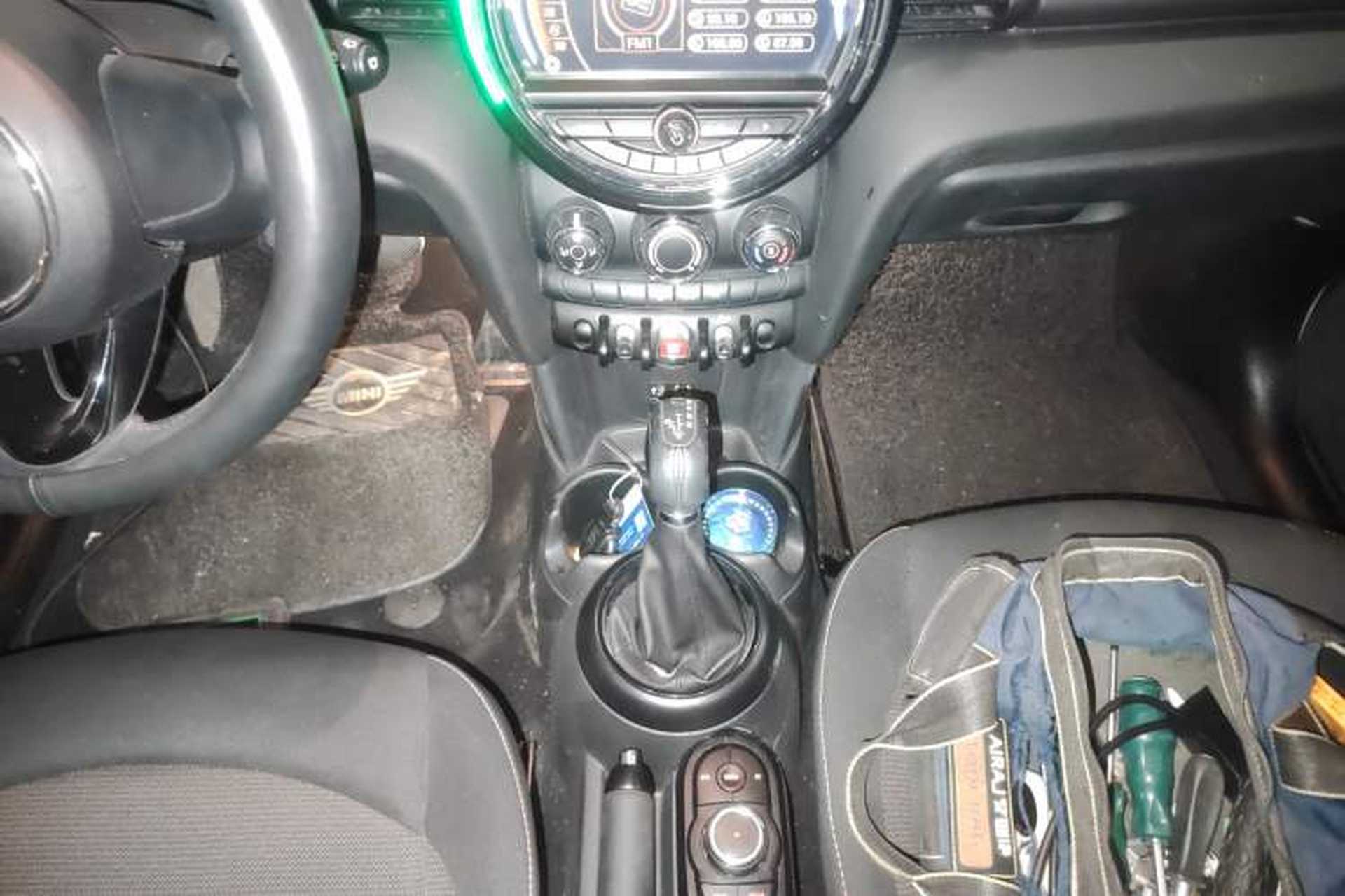 Used MINI 2015 1.2T ONE Five-Door Edition Gear Lever