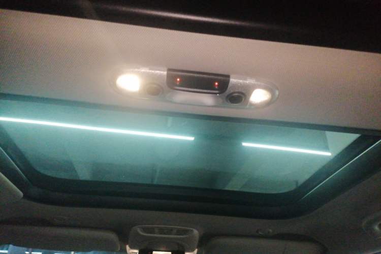 Used MINI 2015 1.2T ONE Five-Door Edition Headliner
