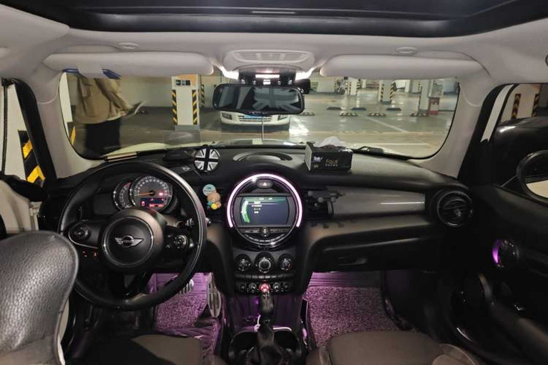 Used MINI 2015 1.5T COOPER Fun Five-Door Edition Headliner