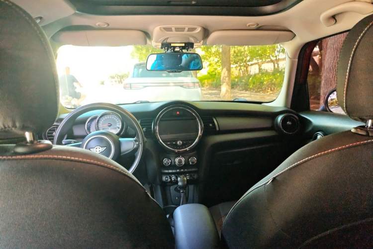 Used MINI 2015 1.2T ONE Five-Door Edition Headliner