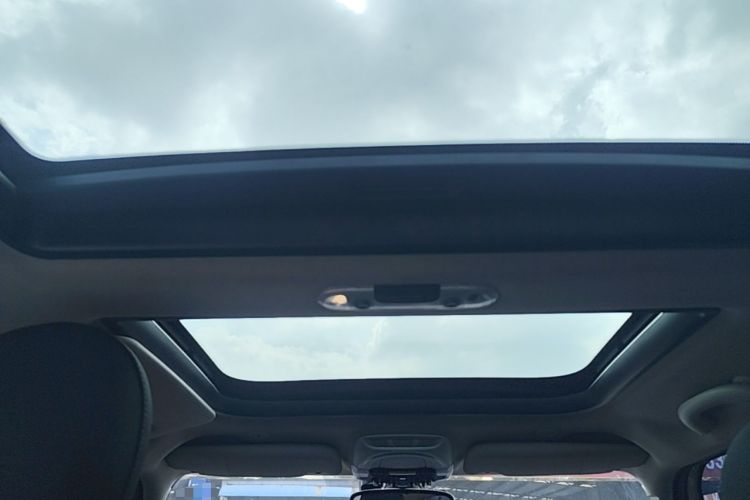 Used MINI 2015 1.5T COOPER Fun Five-Door Edition Headliner
