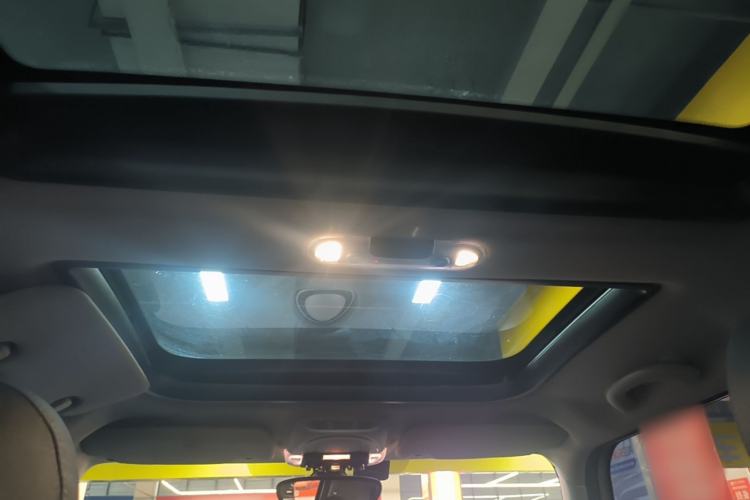 Used MINI 2015 1.5T COOPER Fun Five-Door Edition Headliner