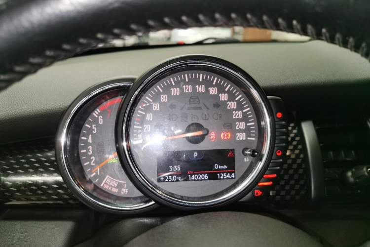 Used MINI 2015 2.0T COOPER S Five-Door Edition Instrument Cluster