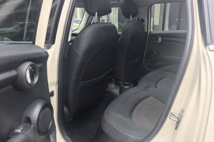 Used MINI 2015 1.2T ONE Five-Door Edition Interior 2