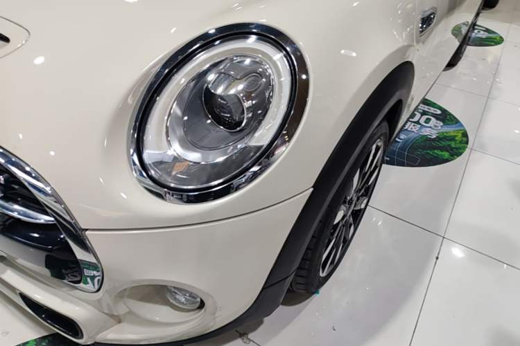 Used MINI 2015 2.0T COOPER S Five-Door Edition Left Front Headlight