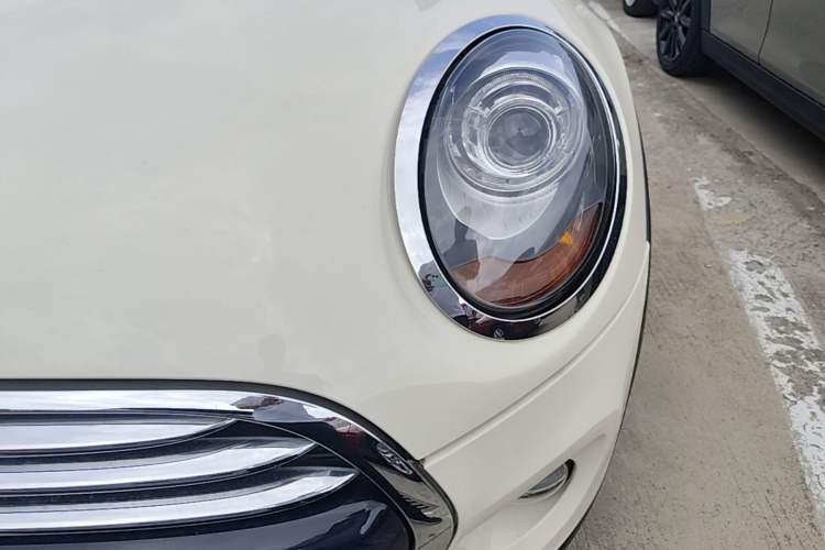 Used MINI 2015 1.5T COOPER Fun Five-Door Edition Left Front Headlight