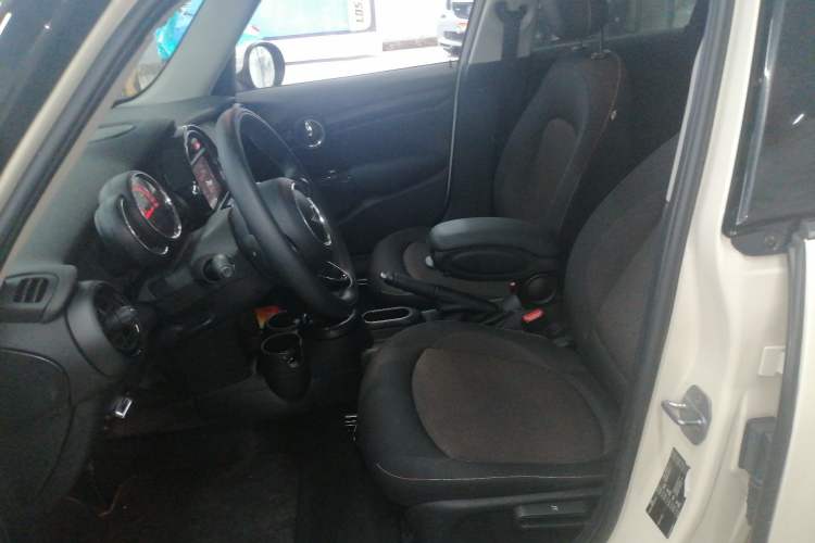 Used MINI 2015 1.2T ONE Five-Door Edition Left Front Seat