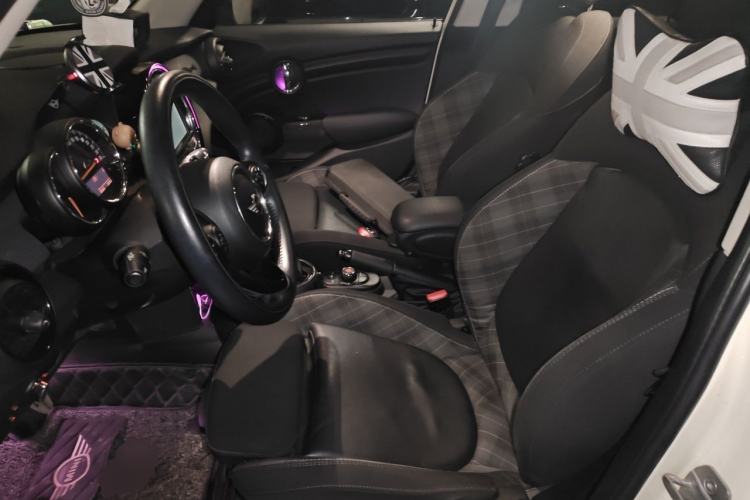 Used MINI 2015 1.5T COOPER Fun Five-Door Edition Left Front Seat