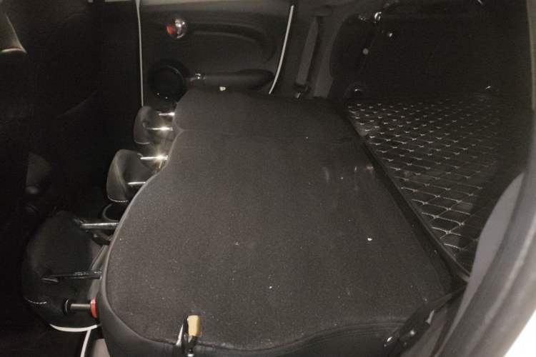 Used MINI 2015 1.5T COOPER Fun Five-Door Edition Left Rear Seat