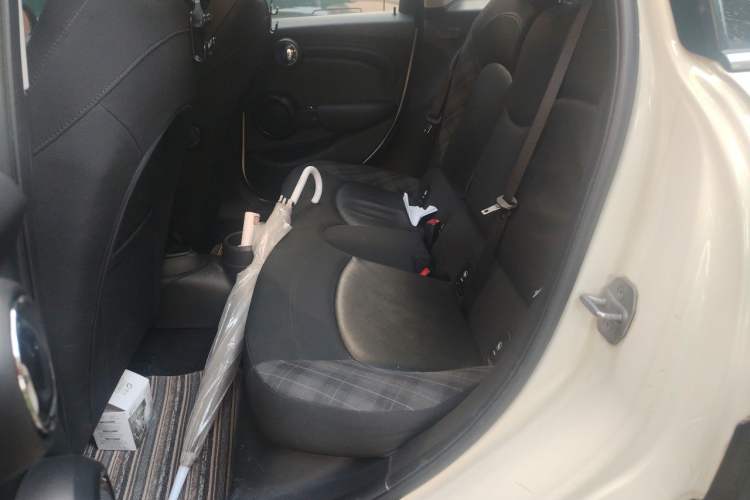 Used MINI 2015 1.5T COOPER Fun Five-Door Edition Left Rear Seat