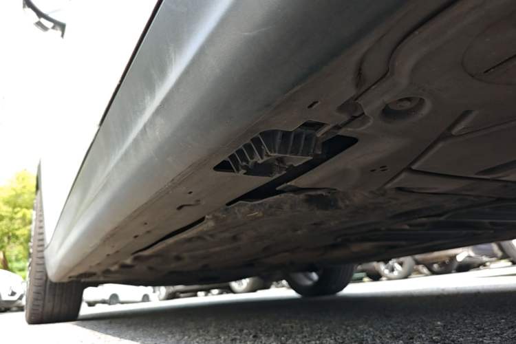 Used MINI 2015 1.2T ONE Five-Door Edition Left Side Sill