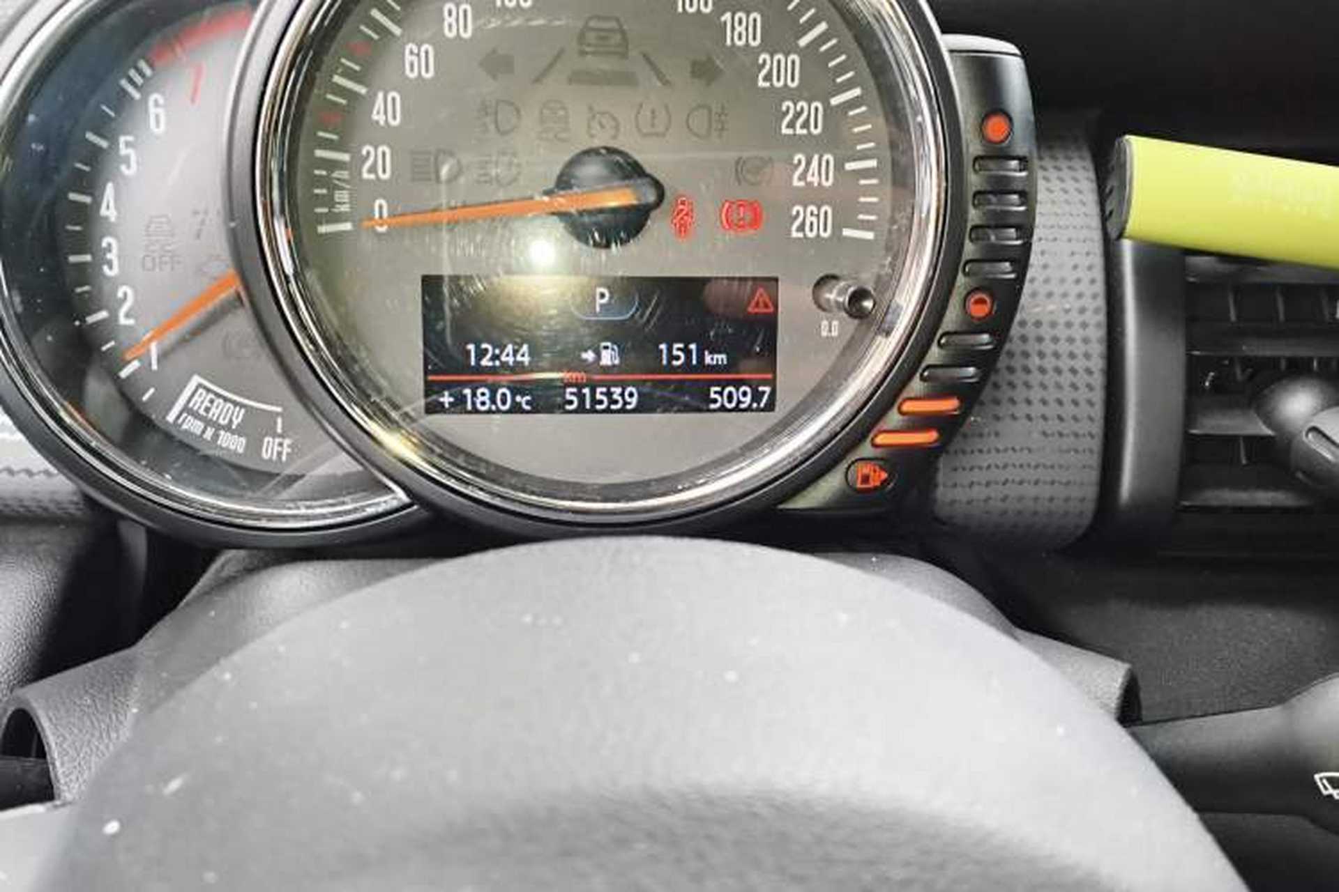 Used MINI 2015 1.5T COOPER Fun Five-Door Edition Odometer Close Up
