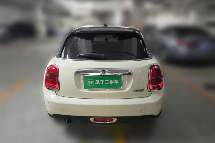 Used MINI 2015 1.5T COOPER Fun Five-Door Edition Rear