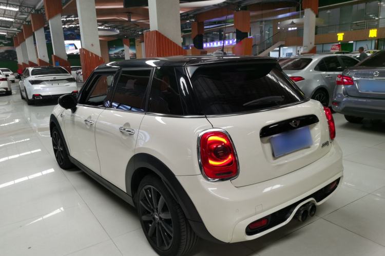 Used MINI 2015 2.0T COOPER S Five-Door Edition Rear Left 45 Deg