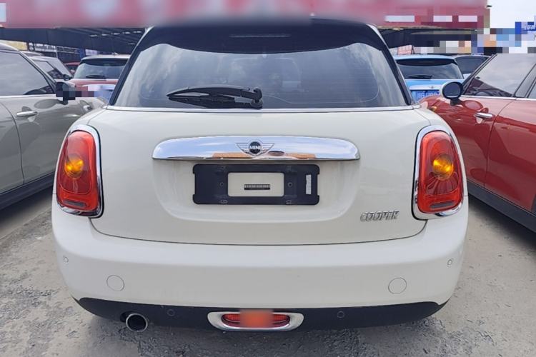 Used MINI 2015 1.5T COOPER Fun Five-Door Edition Rear