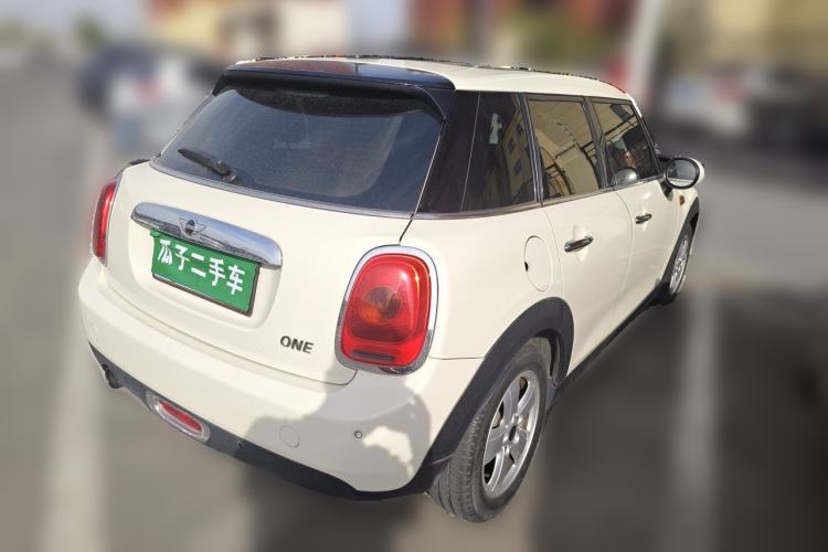 Used MINI 2015 1.2T ONE Five-Door Edition Rear Right 45 Deg