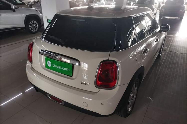Used MINI 2015 1.2T ONE Five-Door Edition Rear Right 45 Deg