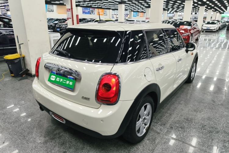Used MINI 2015 1.2T ONE Five-Door Edition Rear Right 45 Deg