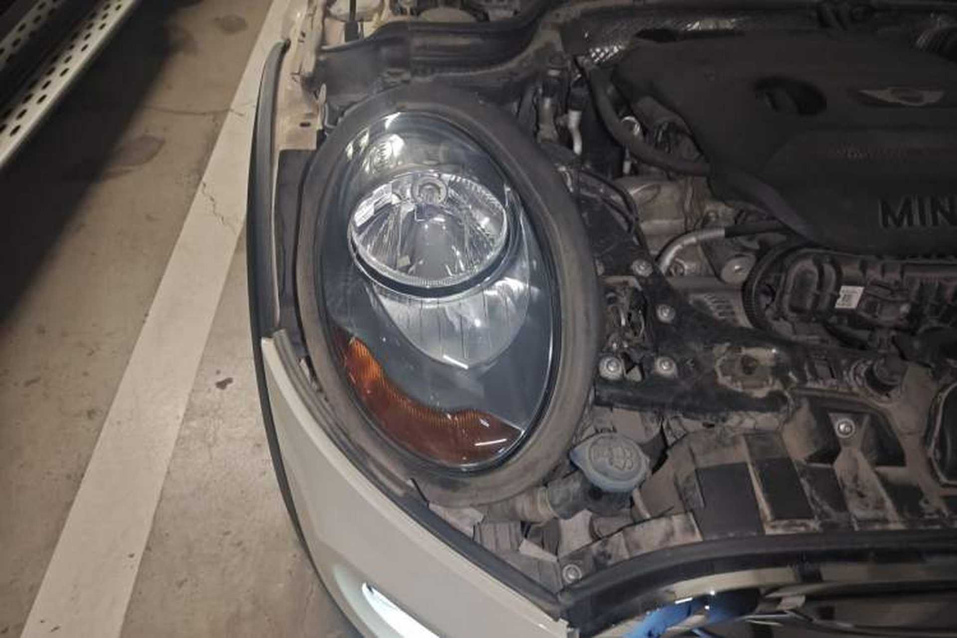 Used MINI 2015 1.5T COOPER Fun Five-Door Edition Right Front Headlight