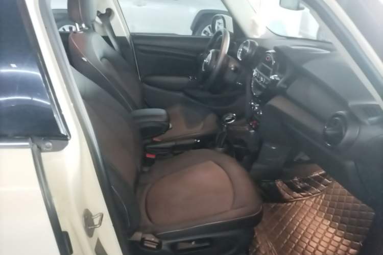 Used MINI 2015 1.2T ONE Five-Door Edition Right Front Seat