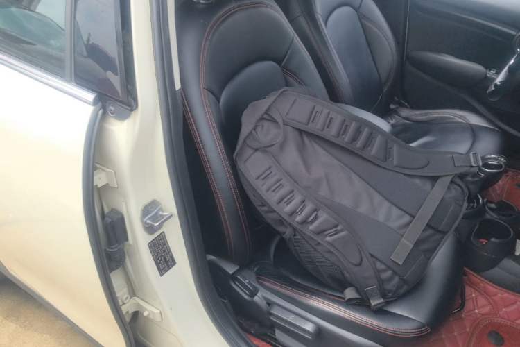 Used MINI 2015 1.2T ONE Five-Door Edition Right Front Seat