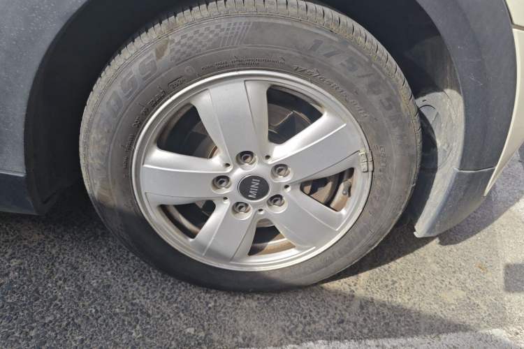Used MINI 2015 1.2T ONE Five-Door Edition Right Front Wheel Hub