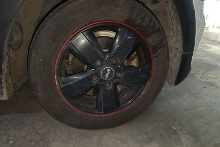 Used MINI 2015 1.2T ONE Five-Door Edition Right Front Wheel Hub